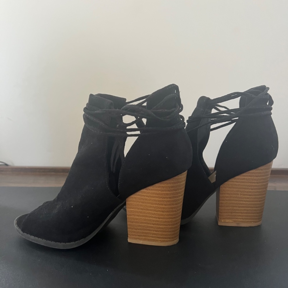 Booties - Picture 3 of 4